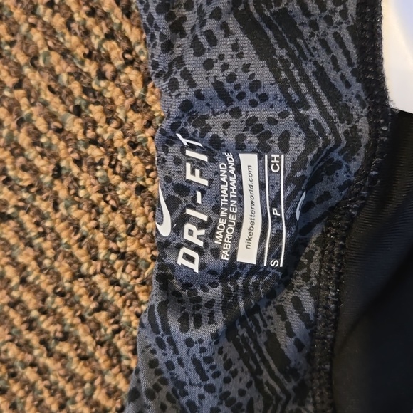 Nike dri-fit leggings - Picture 4 of 4